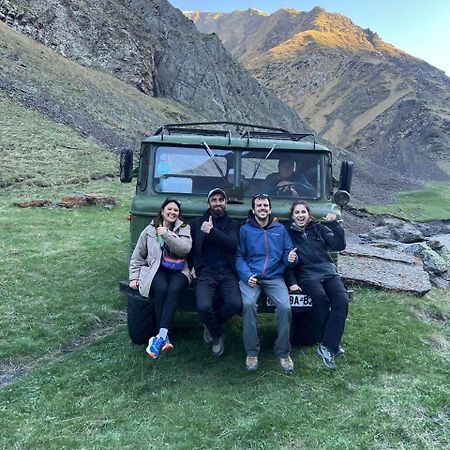 Xinaliq Khinalig Izzet'S Riverside Home Stay Exteriér fotografie