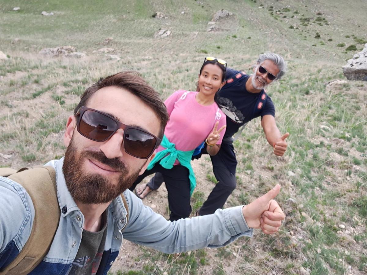 Xinaliq Khinalig Izzet'S Riverside Home Stay Exteriér fotografie